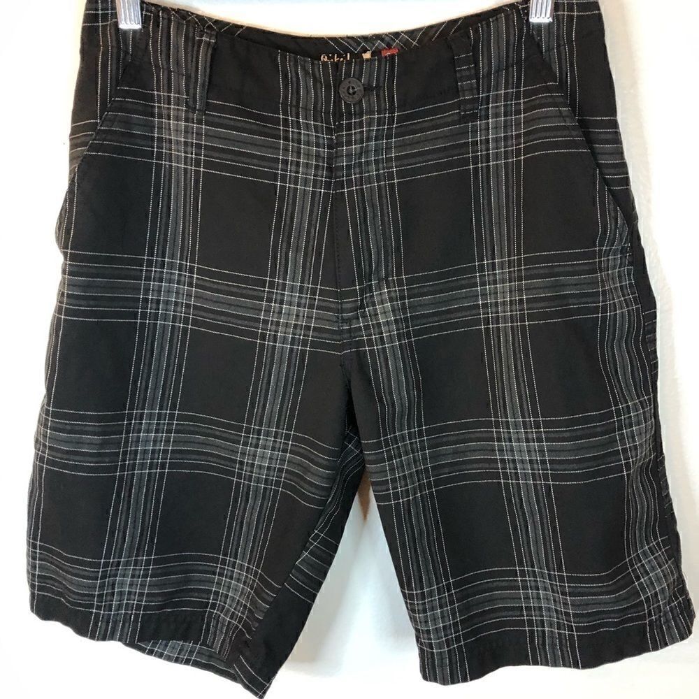 Quiksilver size 29 shorts black plaid flat front